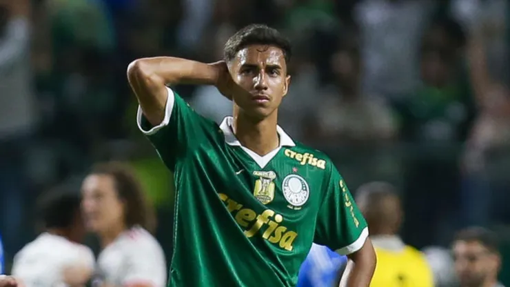 Vitor Reis rapidamente se integrou aos profissionais. Foto: Ricardo Moreira/Getty Images