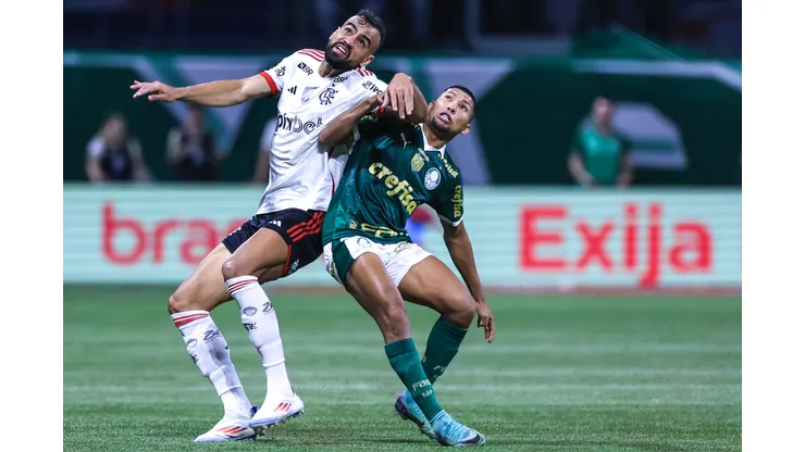 Jogadores de Flamengo e Palmeiras. Foto: Marcello Zambrana/AGIF