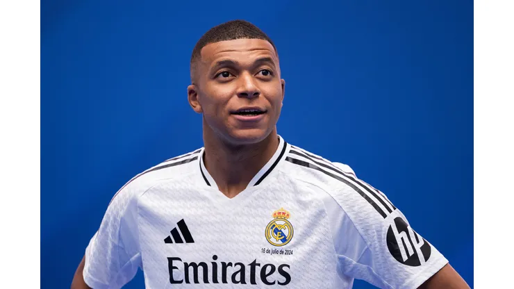 Real Madrid new assinou com Kylian Mbappé. (Foto de David Ramos/Getty Images)
