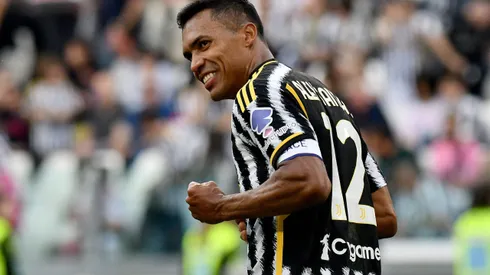 Alex Sandro tem sido especulado no São Paulo