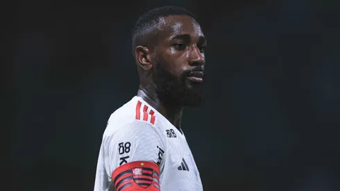 Flamengo reclamou de um pênalti em Gerson.