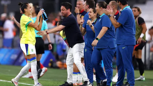 Seleção Brasileira feminina comemorando o gol de Gabi Portilho. (Foto: Phil Walter/Getty Images)