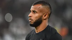 Alex Santana teve diagnosticada lesão grau 3C e ficará três meses fora dos gramados