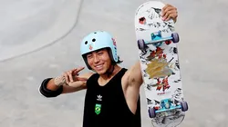 Augusto Akio é candidato a medalha para o Brasil no skate park