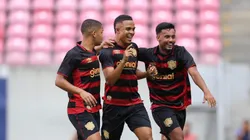 Breno Santos comemora seu gol pelo Sport. Foto: Marlon Costa/AGIF