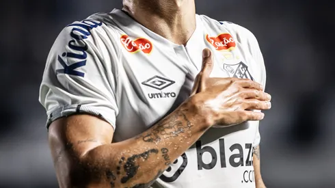 Santos acerta renovação com Umbro. Foto: Raul Baretta/ Santos/ Flickr