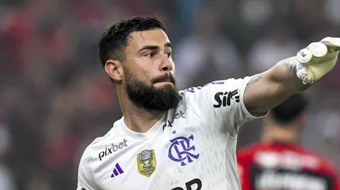 Matheus Cunha em ação pelo Flamengo - Foto: Celso Pupo/Fotoarena