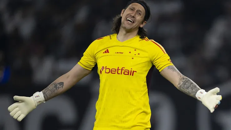 Cássio em partida do Campeonato Brasileiro