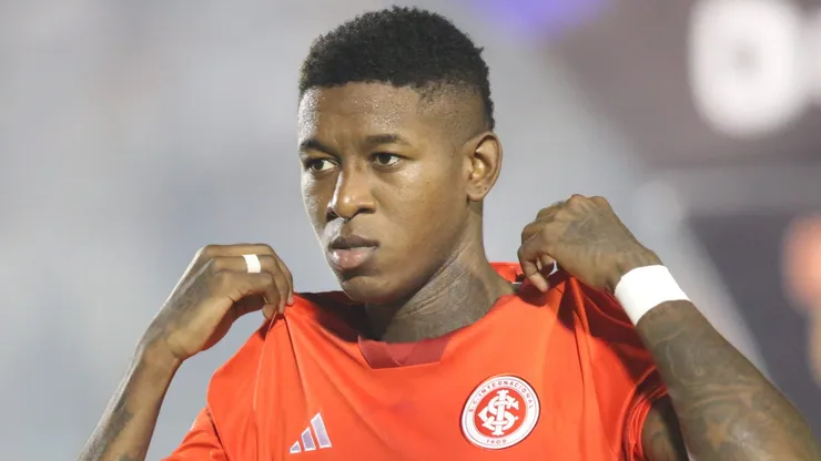 Internacional recusou os valores por Vitão.