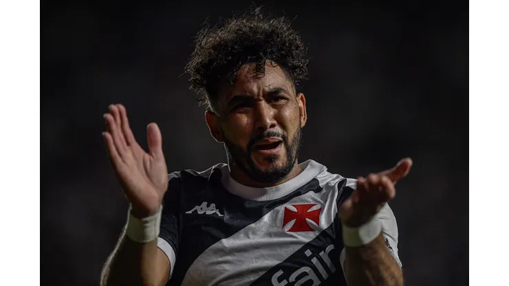 Payet em partida do Campeonato Brasileiro 2024