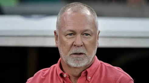 Mano Menezes manda a real sobre importância da torcida