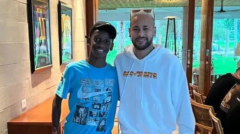 Gabriel Mec, joia gremista ao lado de Neymar Júnior - Foto: Reprodução/Arquivo pessoal