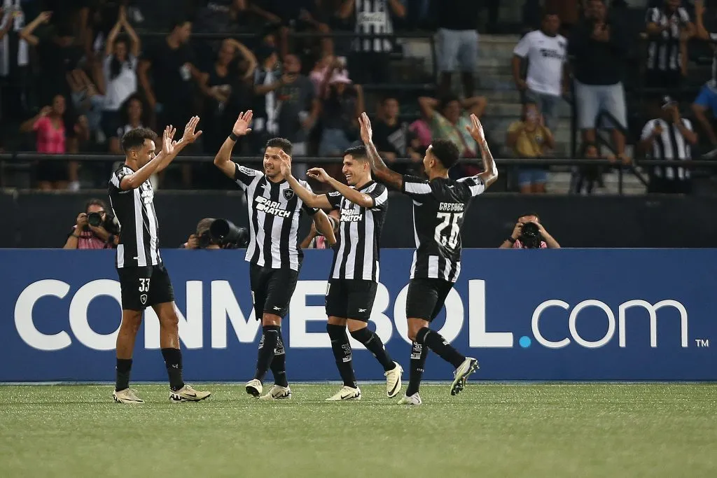 Após goleada, Marlon Freitas exalta elenco do Botafogo e destaca: ‘Temos que controlar a ansiedade’