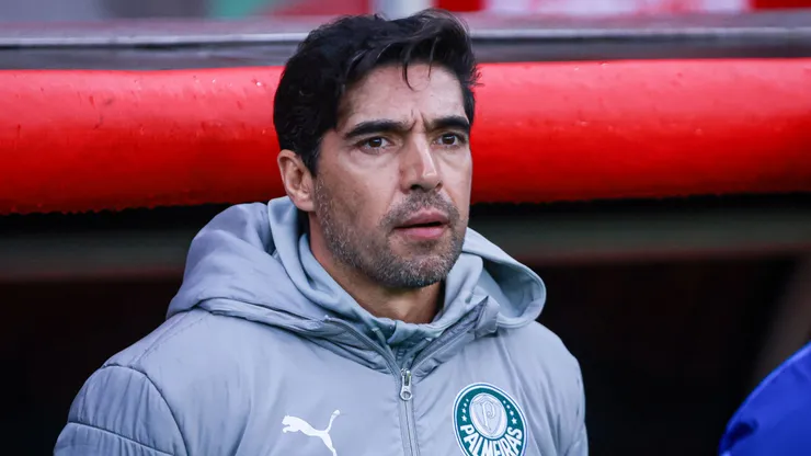 Abel Ferreira cita Simone Biles ao falar de Rony no Palmeiras
