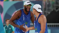 Evandro e Arthur durante o jogo contra Van de Velde/Immers no vôlei de praia nas Olimpíadas 2024