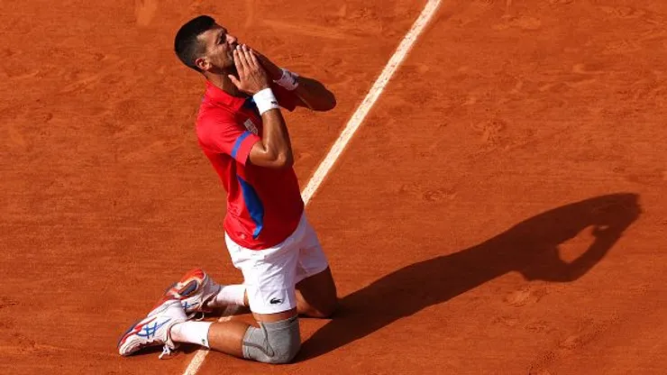 Novak Djokovic emocionado com a conquista do ouro olímpico em Paris 2024