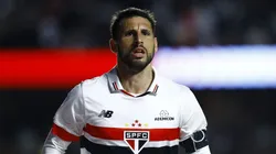 SP - SAO PAULO - 30/07/2024 - COPA DO BRASIL 2024, SAO PAULO X GOIAS - Calleri jogador do Sao Paulo comemora seu gol durante partida contra o Goias no estadio Morumbi pelo campeonato Copa Do Brasil 2024. Foto: Marco Miatelo/AGIF