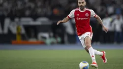 Bruno Henrique jogador do Internacional durante partida contra o Botafogo no Engenhao pelo Brasileirão A 2024