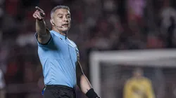 Felipe Lima durante a partida da 21ª rodada