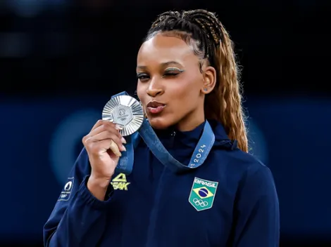 Olimpíadas 2024: Rebeca Andrade faz história e leva a prata no salto