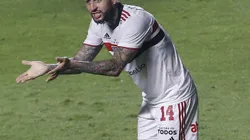 SAO PAULO, BRAZIL - SEPTEMBER 25: Liziero of Sao Paulo gestures during a match between Sao Paulo and Atletico Mineiro as part of Brasileirao 2021 at Morumbi Stadium on September 25, 2021 in Sao Paulo, Brazil. (Photo by Miguel Schincariol/Getty Images)