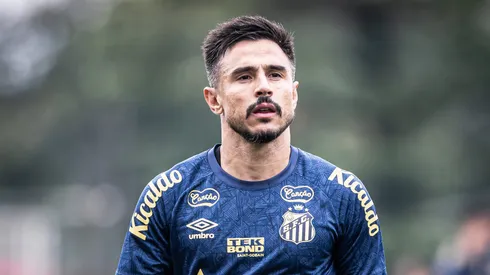 Willian Bigode em treino do Santos. O atacante está na lista preocupante