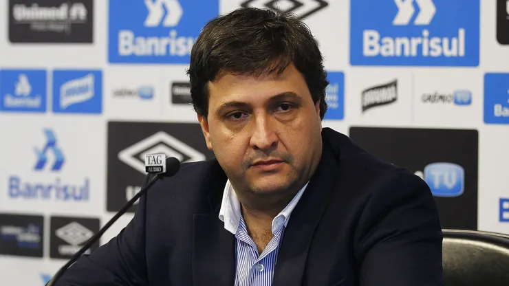 Alberto Guerra vem trabalhando para fechar acordo no Grêmio
