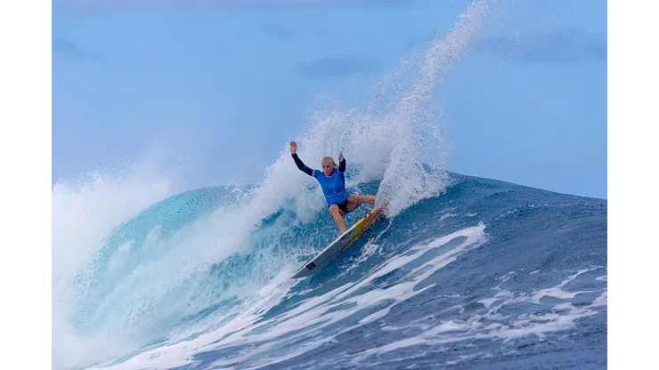 Tatiana Weston-Webb avançou às quartas de final do surfe