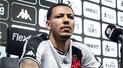 Foto: Leandro Amorim/Vasco - Clayton quando foi apresentado ao Vasco