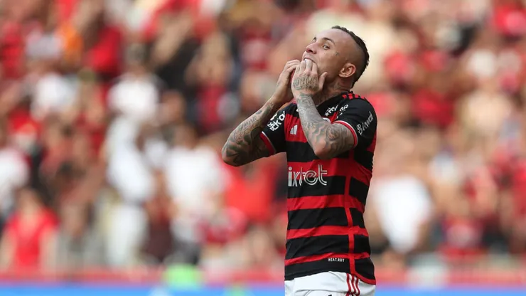 Everton Cebolinha vira preocupação. Wagner Meier/Getty Images.
