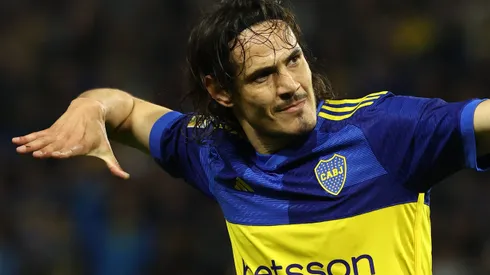 Cavani comemorando tento marcado contra o Banfield. Foto: Alejandro Pagni.