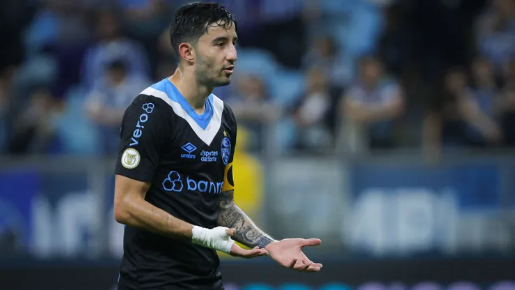 Mathías Villasanti jogador do Gremio durante partida contra o Criciuma no estadio Arena do Gremio pelo campeonato Brasileiro A 2024.