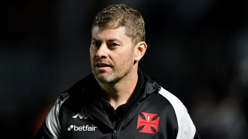 Rafael Paiva, técnico do Vasco, comenta sobre a Copa do Brasil - Foto: Thiago Ribeiro/AGIF