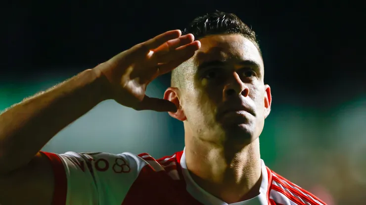 Borré, atacante do Internacional