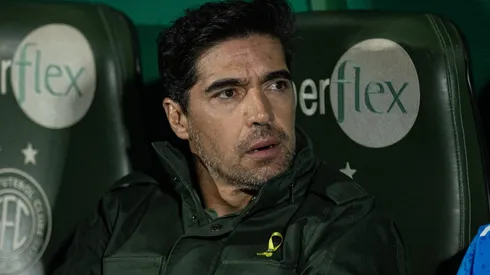 Abel Ferreira durante partida entre Palmeiras e Atlético-MG, pelo Campeonato Brasileiro, no Estádio Brinco de Ouro da Princesa. Foto: Ronaldo Barreto