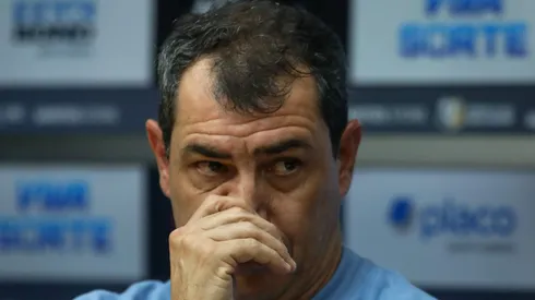 Fábio Carille mais uma vez deixou de relacionar Yusupha Njie e Billy Arce no Peixe