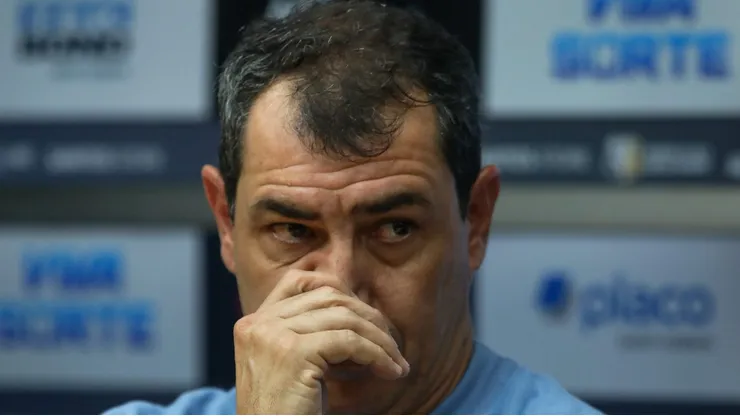 Fábio Carille mais uma vez deixou de relacionar Yusupha Njie e Billy Arce no Peixe