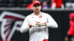 Travis Kelce reage ao ato de Andy Reid reunir os Chiefs com o campeão do Super Bowl que foi excluído. Foto: Rich von Biberstein/Icon Sportswire