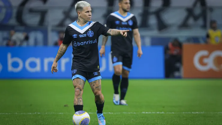 8 atletas envolvidos: a super troca entre Santos e Grêmio por Soteldo