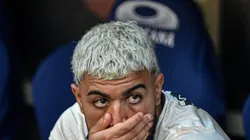 Gabigol durante partida do Fla no banco de reservas.