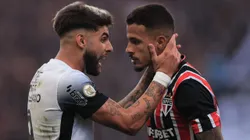 Yuri Alberto jogador do Corinthians e Diego Costa jogador do São Paulo durante partida na Neo Química Arena pelo Campeonato Brasileiro 2024. Foto: Ettore Chiereguini/AGIF