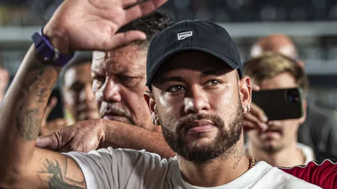 Neymar na Vila Belmiro durante jogo contra o Corinthians.