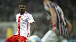 Zagueiro foi vendido ao futebol árabe. Jorge Rodrigues/AGIF.