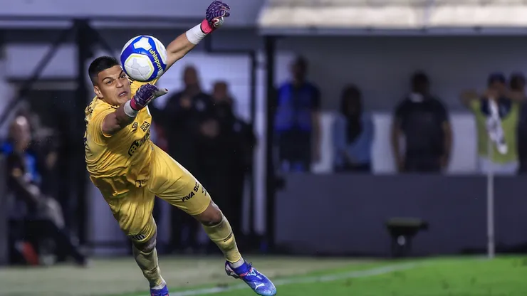 Goleiro é titular em acesso do Santos. Marcello Zambrana/AGIF.
