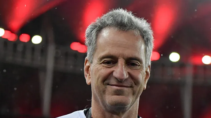 Landim, presidente do CRF, no Maracanã.