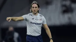 Zubeldía acompanha São Paulo em partida - Foto: Alexandre Loureiro/AGIF