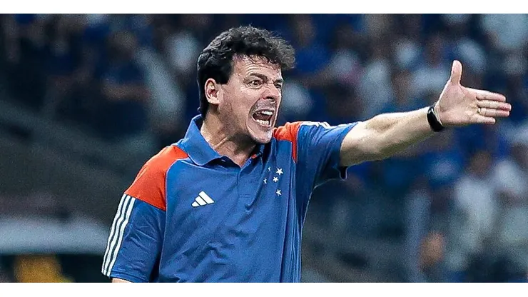 Fernando Diniz em ação na sua estreia pelo Clube Celeste - Flickr Oficial Cruzeiro Esporte Clube
