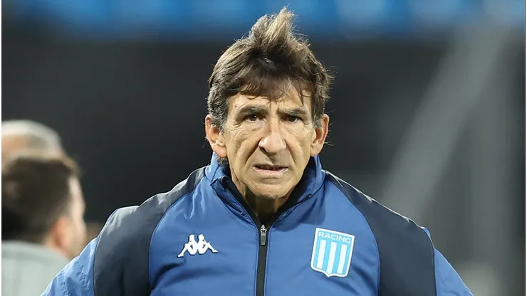 Gustavo Costas vai mudar escalação do Racing diante do Flamengo.