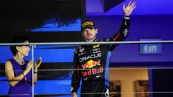 Verstappen no pódio em Marina Bay, Singapura