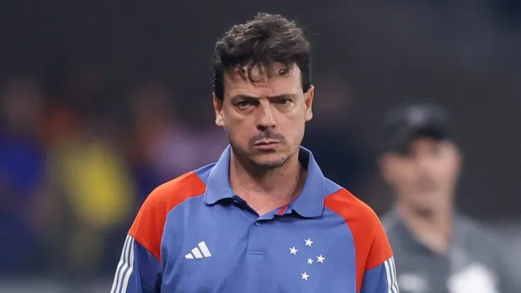 Fernando Diniz estreia no Cruzeiro e garante classificação na Sul-Americana